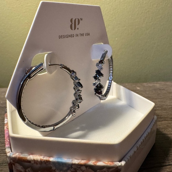 Bomb Party October 2024 birthday earring collection - Picture 4 of 5